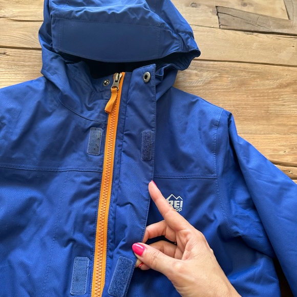 Boy’s Blue REI Jacket, great condition, size Small (8) in boys. 💙 - Picture 2 of 11